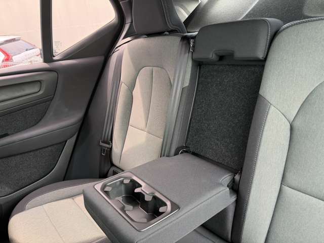 Volvo XC40 11