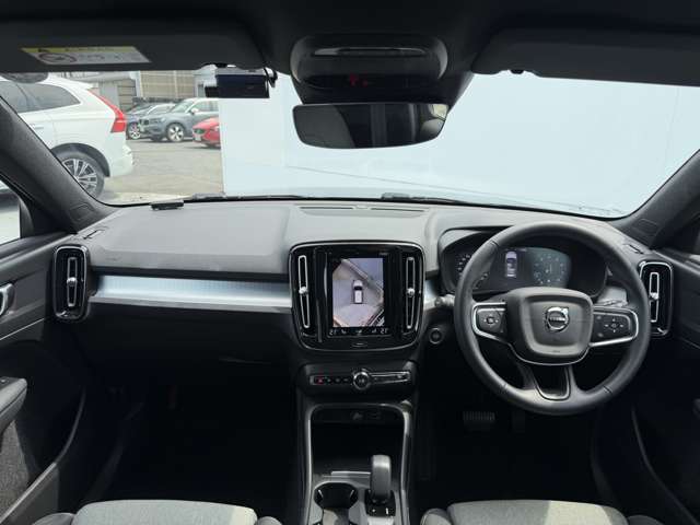 Volvo XC40 3