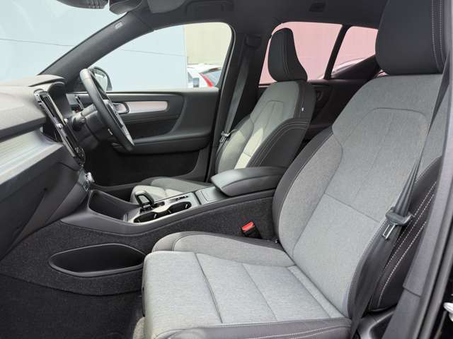 Volvo XC40 9