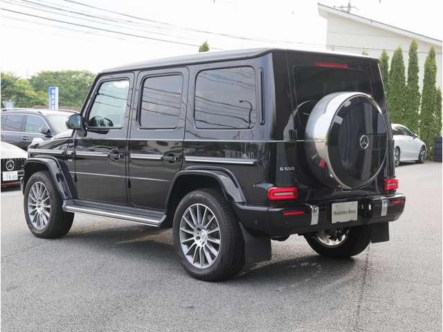 Mercedes-Benz G-Class 8