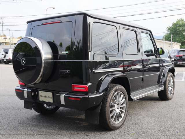 Mercedes-Benz G-Class 9