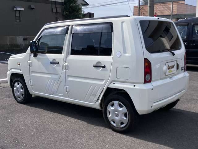 Daihatsu ネイキッド 6