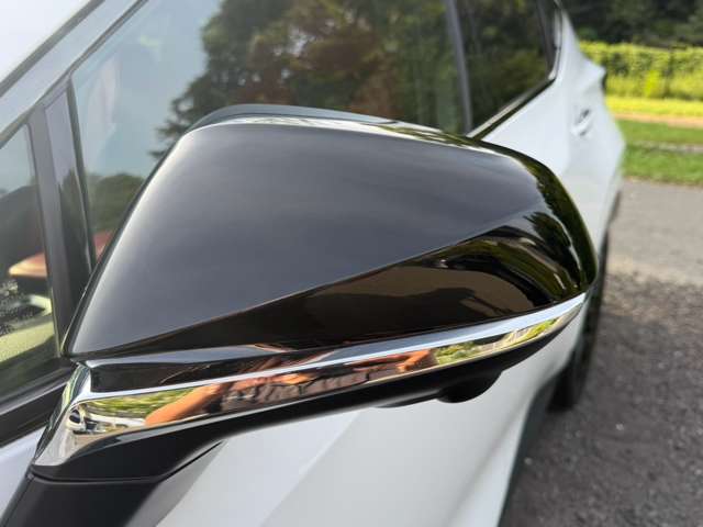 Lexus NX 11