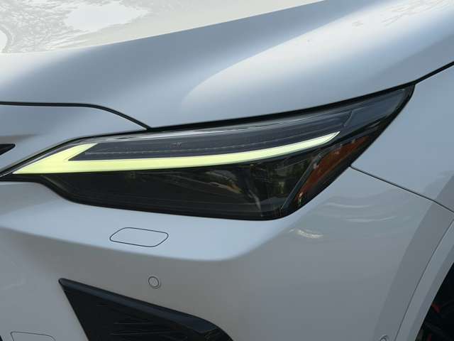 Lexus NX 8