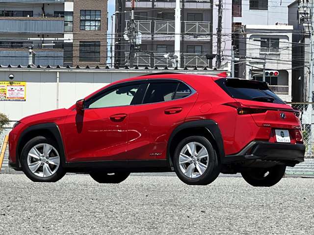 Lexus UX 5