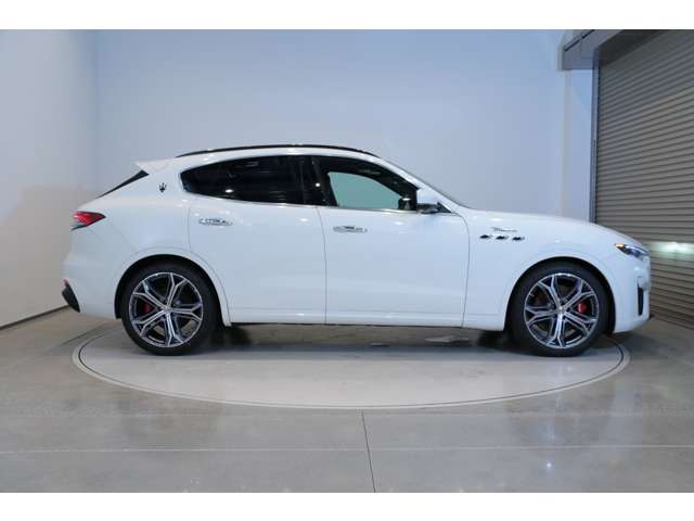 Maserati Levante 12