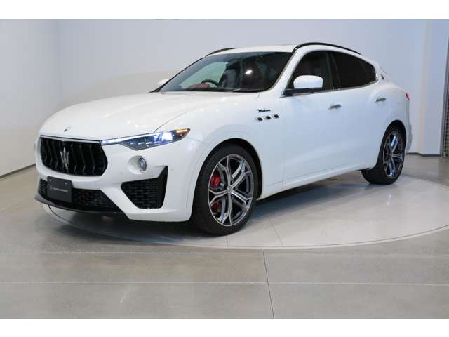 Maserati Levante 5