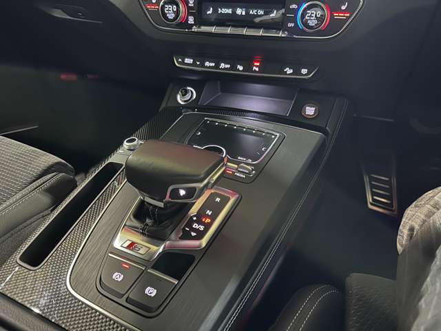 Audi SQ5 12