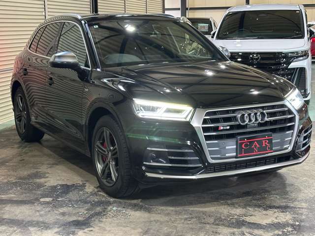 Audi SQ5 4