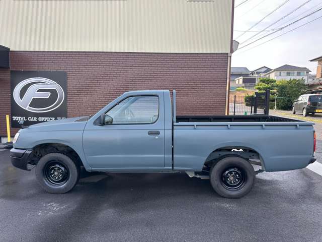 Nissan Datsun 4