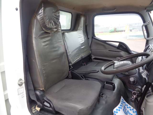 Mitsubishi Fuso Canter 12