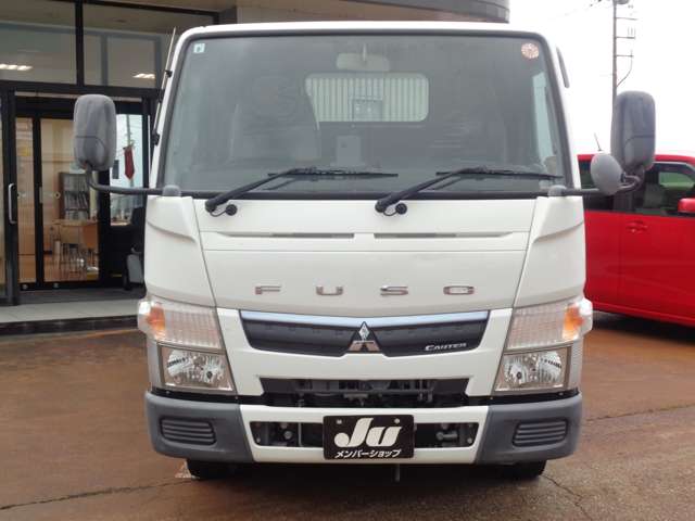 Mitsubishi Fuso Canter 2
