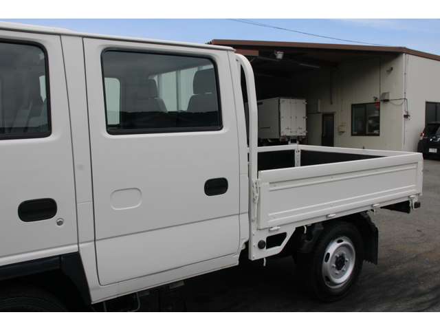 Isuzu Elf 12