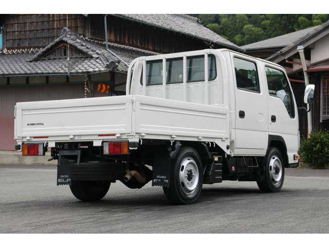 Isuzu Elf 7