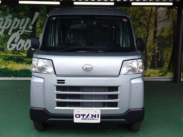 Daihatsu Hijet Cargo 6