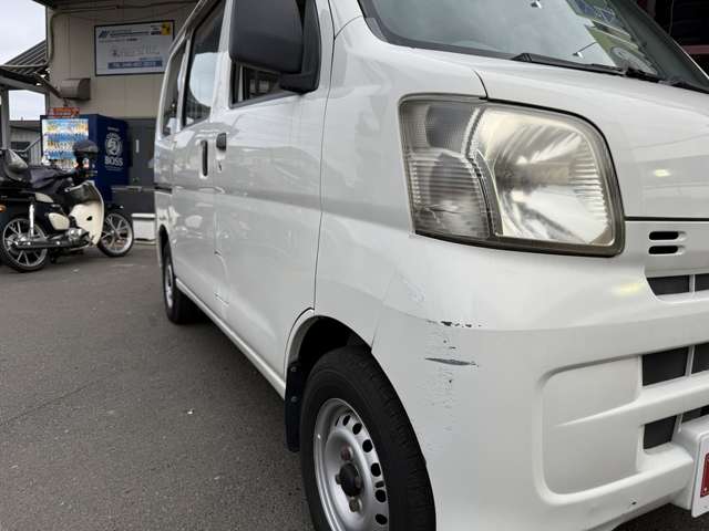 Daihatsu Hijet Cargo 8
