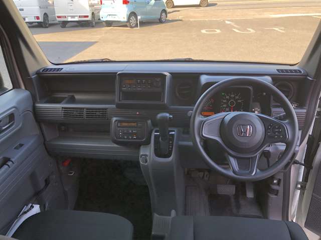 Honda N-VAN 9