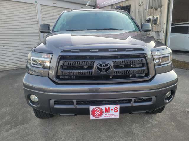 Toyota Tundra 2