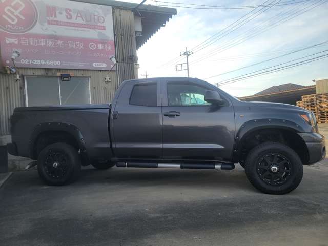 Toyota Tundra 4