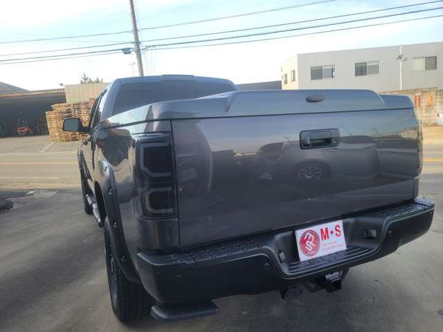 Toyota Tundra 8