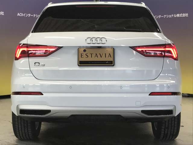 Audi Q3 11