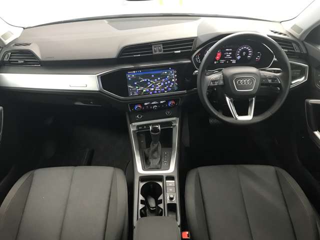 Audi Q3 7