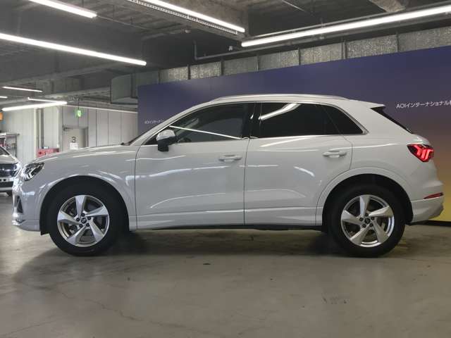 Audi Q3 10