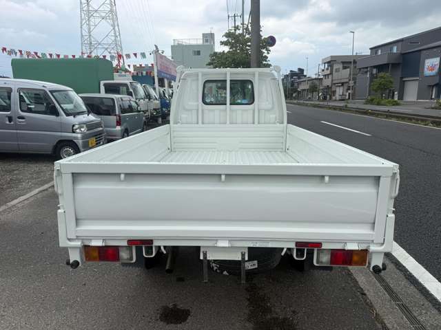Mazda Bongo Truck 11
