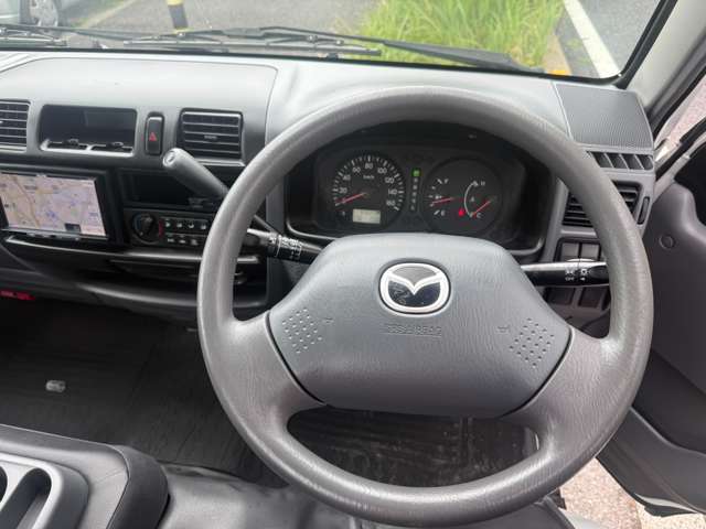 Mazda Bongo Truck 7
