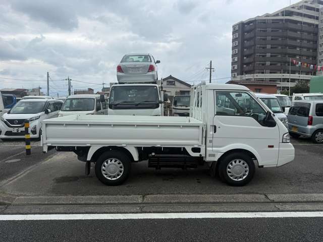 Mazda Bongo Truck 10
