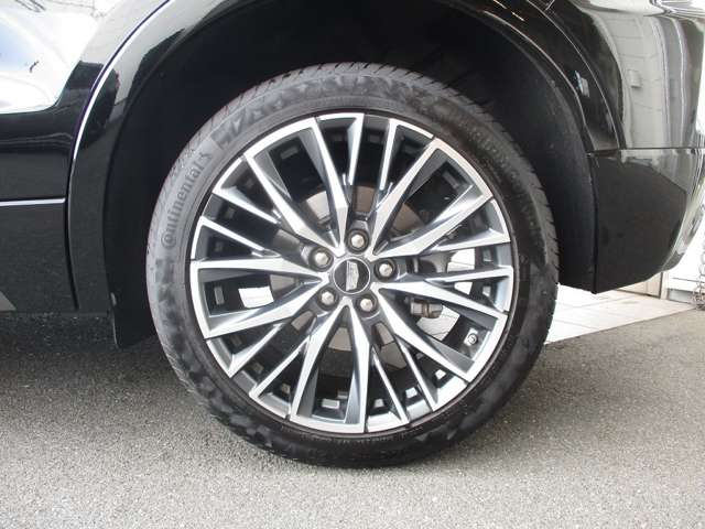 Cadillac XT4 11
