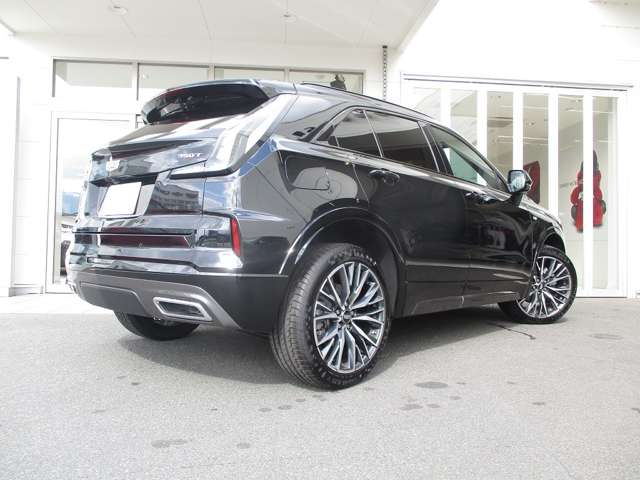 Cadillac XT4 4