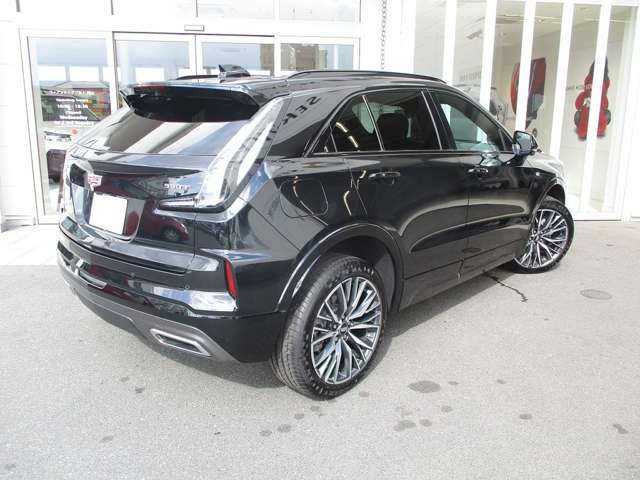 Cadillac XT4 7