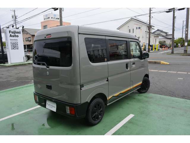 Suzuki Every 11