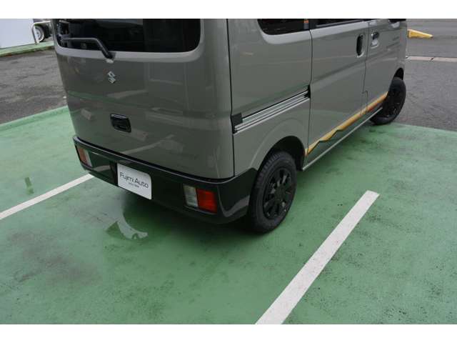 Suzuki Every 12