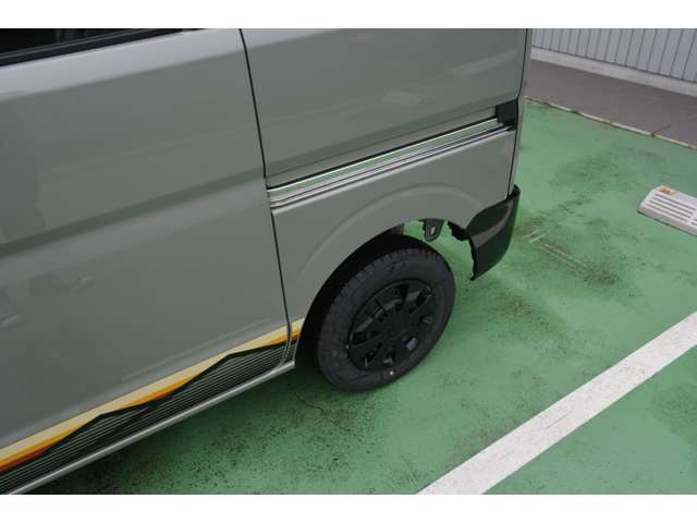 Suzuki Every 8