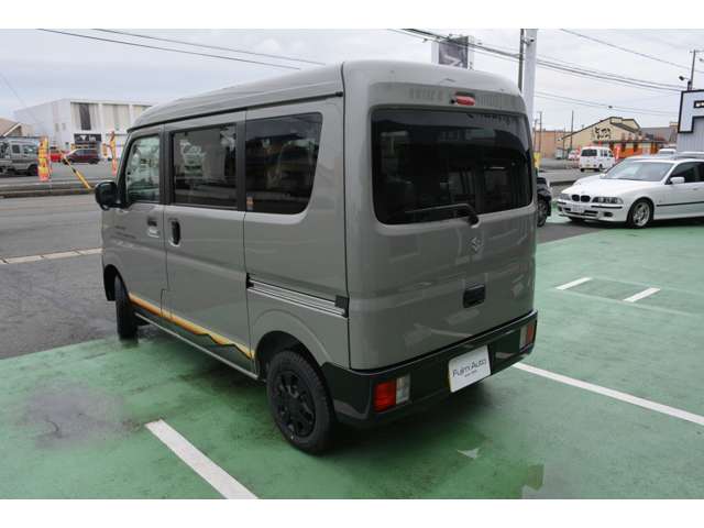 Suzuki Every 9