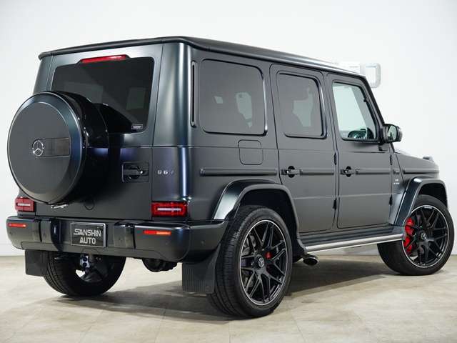 Mercedes-Benz G-Class 2