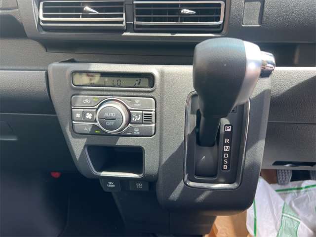 Daihatsu Atrai 3