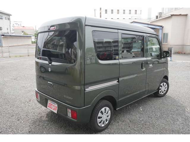 Suzuki Every 8