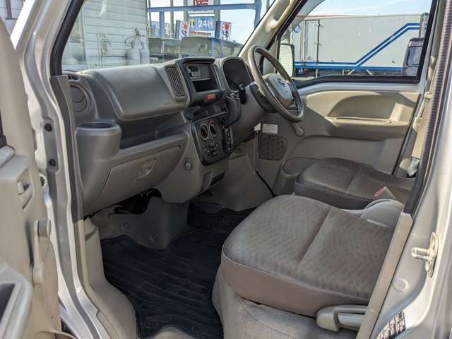 Nissan NV100 Clipper 10
