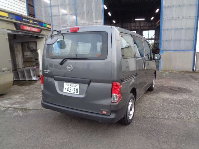 Nissan NV200 Vanette Van 3