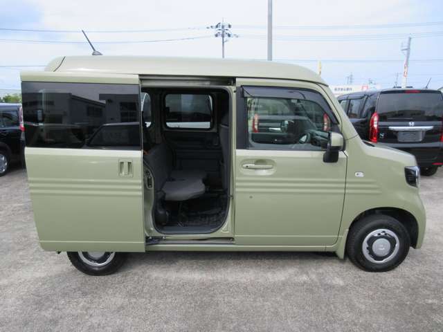 Honda N-VAN 11