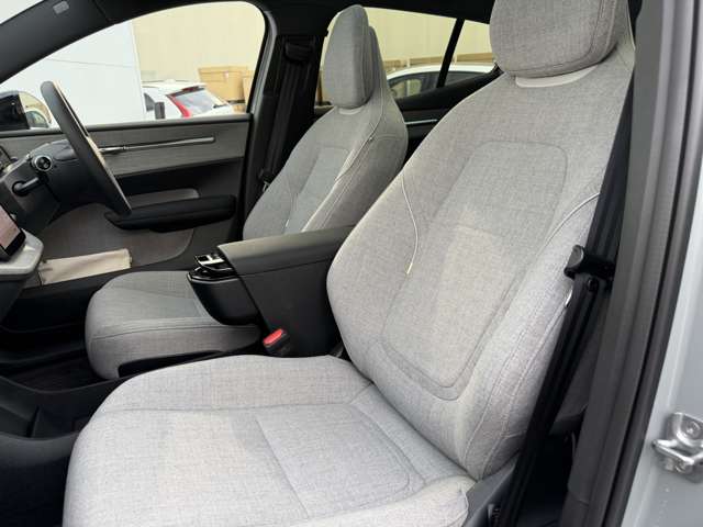 Volvo EX30 10
