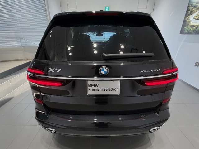 BMW X7 11