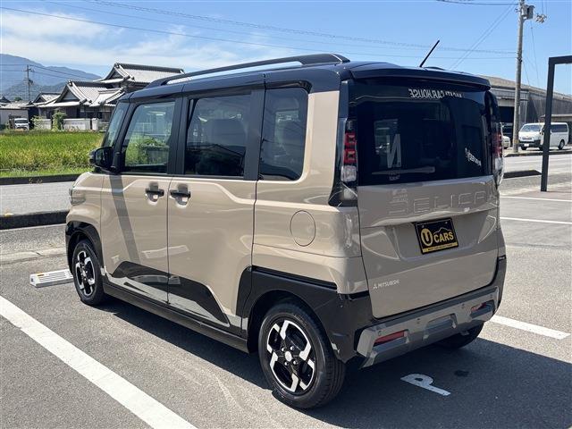 Mitsubishi Delica Mini 8