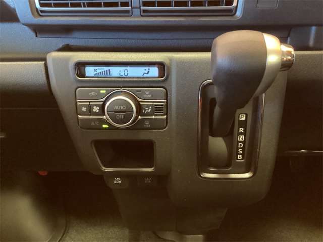 Daihatsu Atrai 8