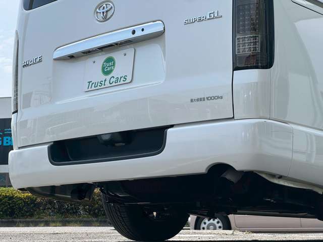 Toyota Hiace Van 10