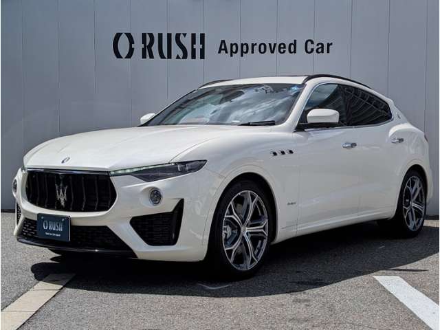 Maserati Levante 8