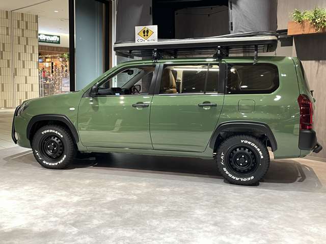 Toyota Succeed Van 8
